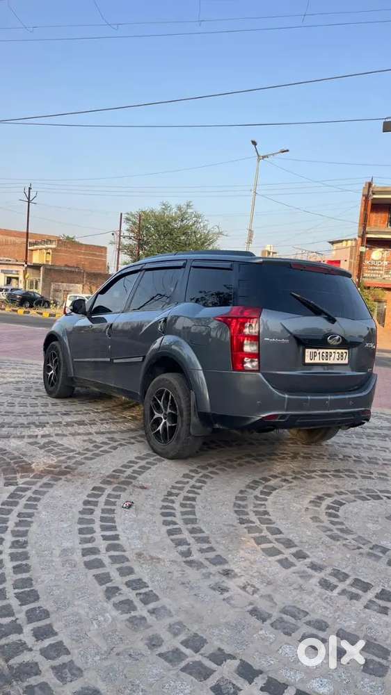 Mahindra Xuv500 2017 Diesel 67500 Km Driven