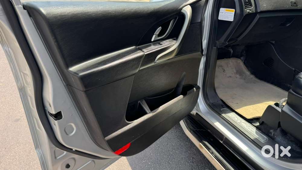 Mahindra Xuv500 W10 2wd, 2018, Diesel