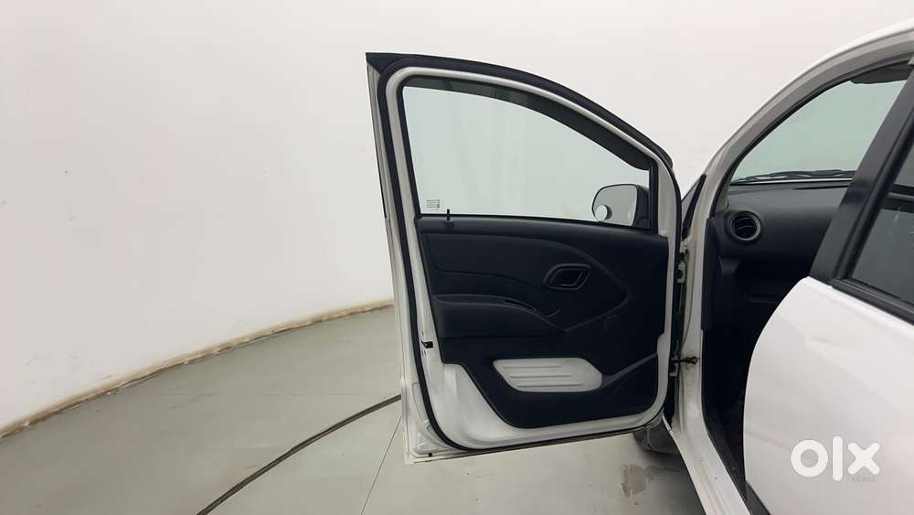 Datsun Redigo T Option, 2017, Petrol