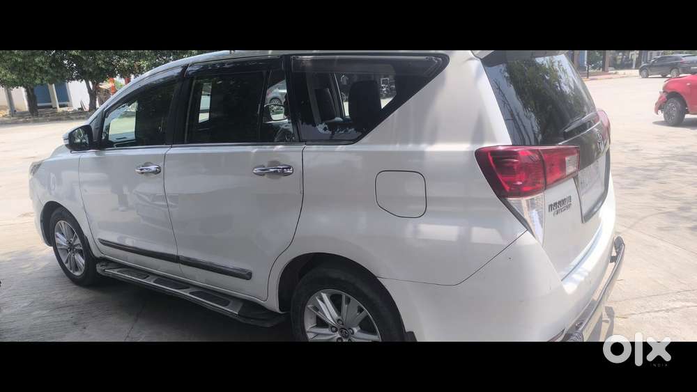 Toyota Innova Crysta 2.8 Z, 2017, Diesel