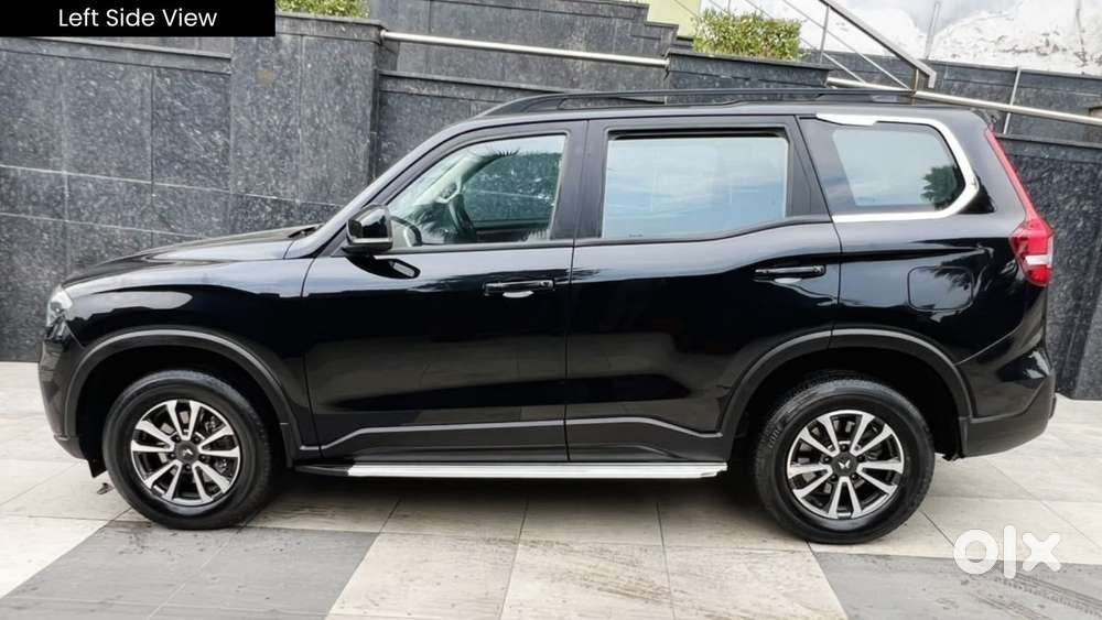Mahindra Scorpio N Z4 Petrol Mt 7 Str, 2024, Petrol