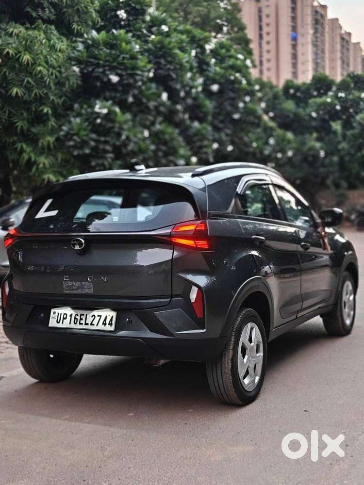 Tata Nexon Smart Plus S 1.2 Revotron Petrol 5 Mt, 2024, Petrol