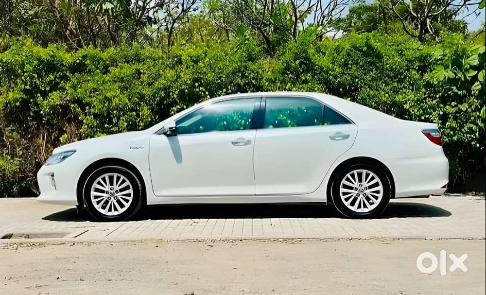 Toyota Camry Hybrid 2.5, 2015, Petrol
