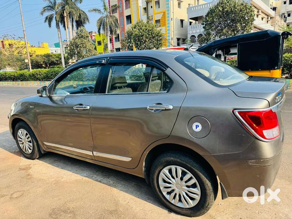 Maruti Suzuki Dzire 2017 Petrol Well Maintained