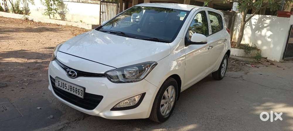 Hyundai I20 Asta 1.4 Crdi With Avn 6 Speed, 2012, Diesel