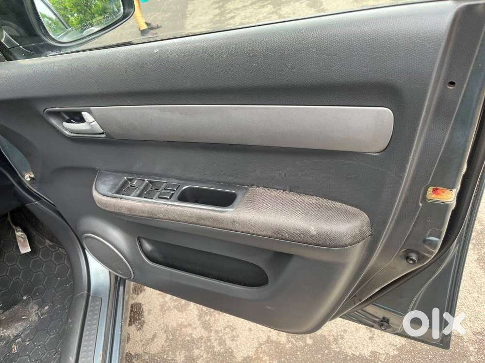Maruti Suzuki Swift Zxi, 2007, Petrol