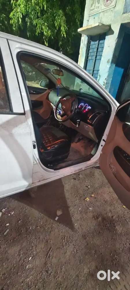 Hyundai I20 2015 Petrol 50000 Km Driven