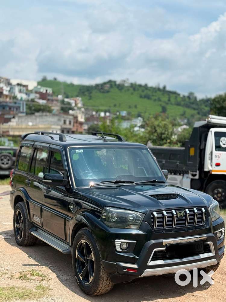 Mahindra Scorpio Classic 2021 Diesel Manual