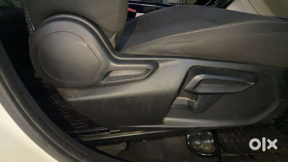 Tata Nexon 1.2 Revotron Xza Plus, 2022, Petrol