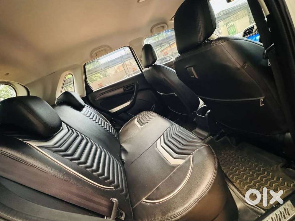Maruti Suzuki Brezza 1.5 Zxi Plus At Smart Hybrid, 2021, Petrol