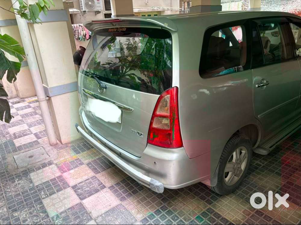 Toyota Innova 2.5v (2007)  Rc Valid May 2028  Showroom Track Record