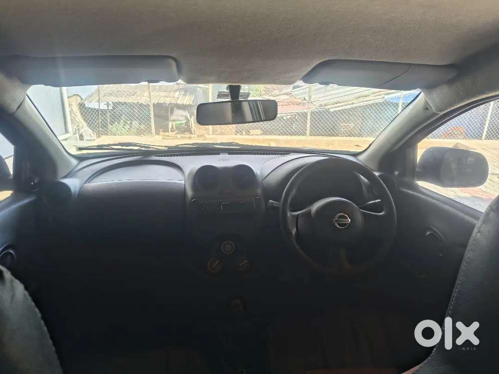 Nissan Sunny 2011 Petrol