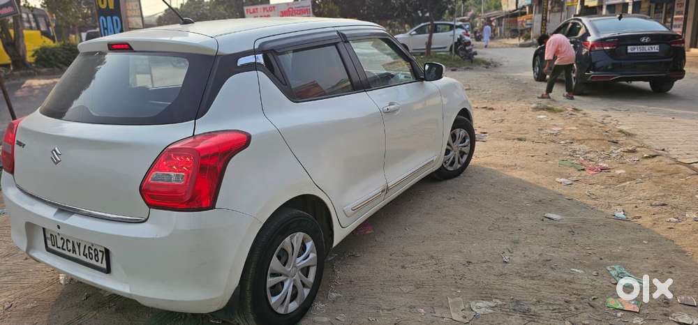 Maruti Suzuki Swift Vxi 1.2 Abs Bs-iv, 2018, Petrol