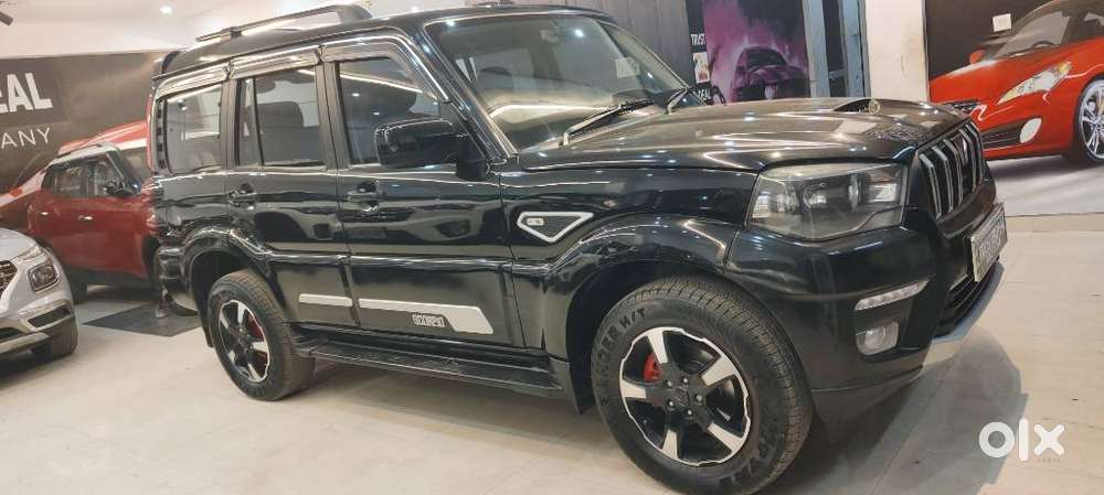 Mahindra Scorpio Classic 2.2 S 11 Mt 7 Str, 2022, Diesel
