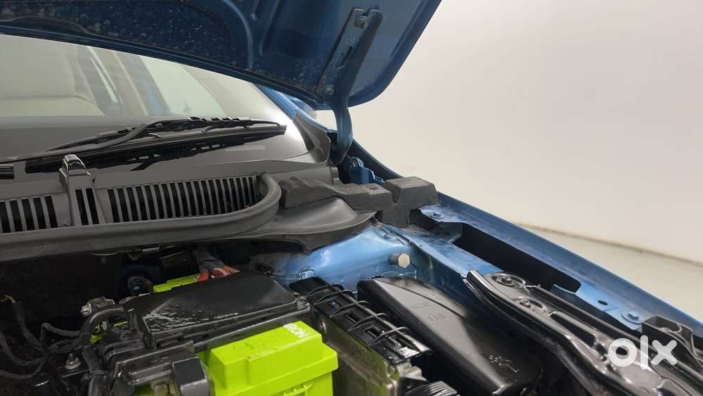 Skoda Slavia Ambition 1.0l Tsi At, 2023, Petrol