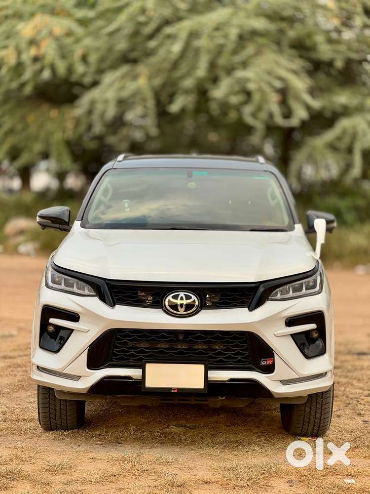 Toyota Fortuner Legender 2023