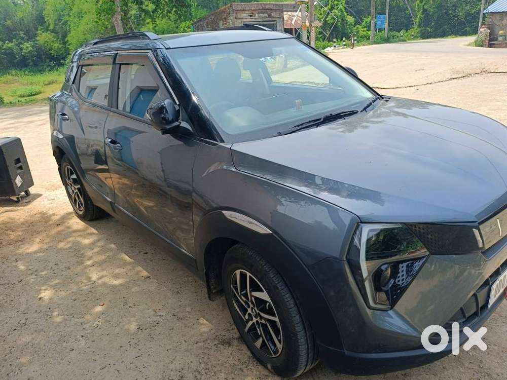 Mahindra Xuv 3xo Ax5 Petrol Manual Well Maintained Bought On Sep 27