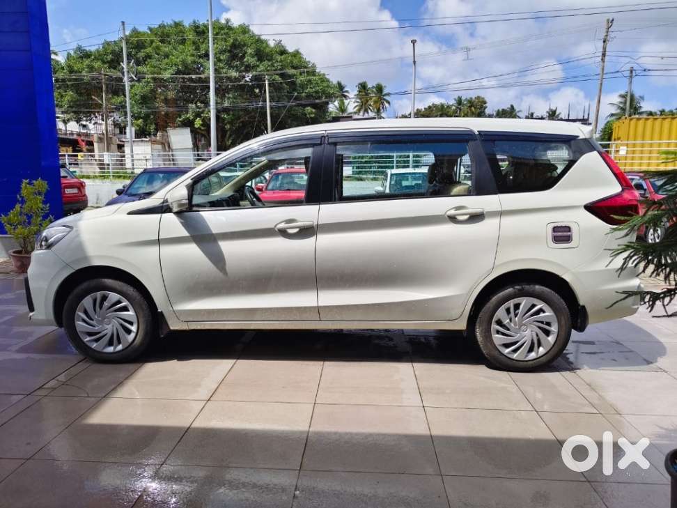 Maruti Suzuki Ertiga 1.5 Vxi, 2021, Petrol