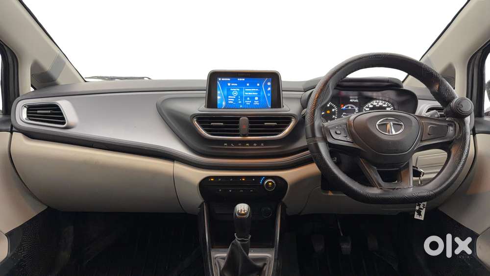 Tata Altroz 1.2 Xm Plus, 2022, Petrol