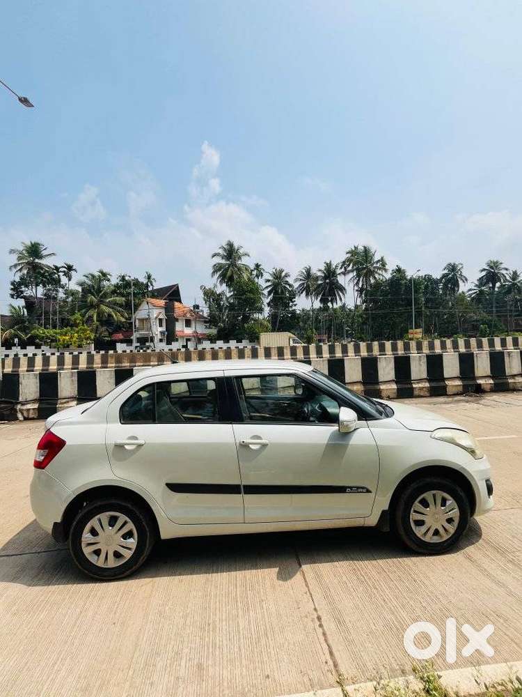 Maruti Suzuki Dzire 1.2 Vxi, 2014, Petrol
