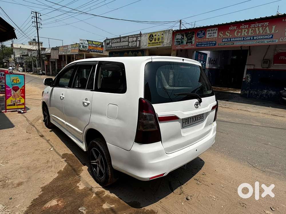 Toyota Innova Diesel 2014