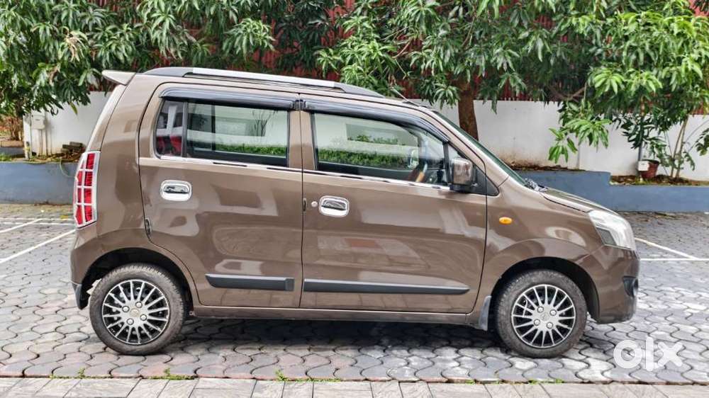 Maruti Suzuki Wagon R Amt Vxi, 2016, Petrol