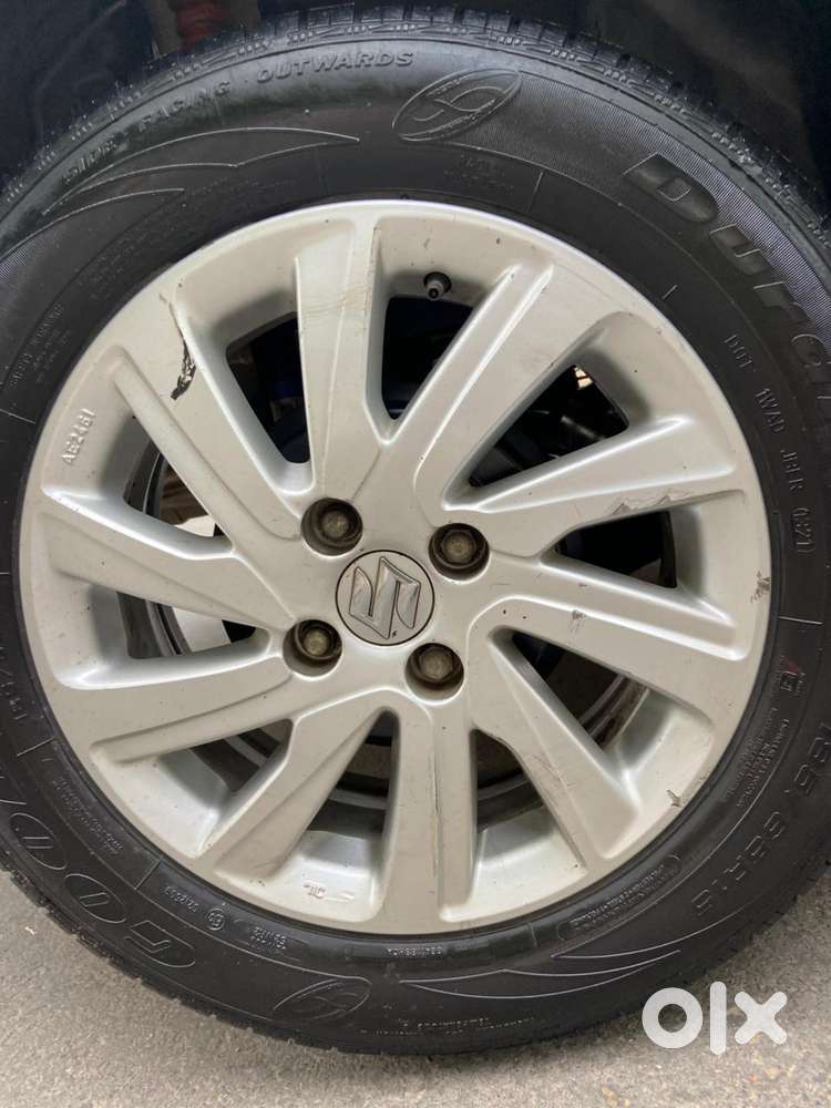 Maruti Suzuki Swift Dzire Zxi + Mt, 2015, Petrol
