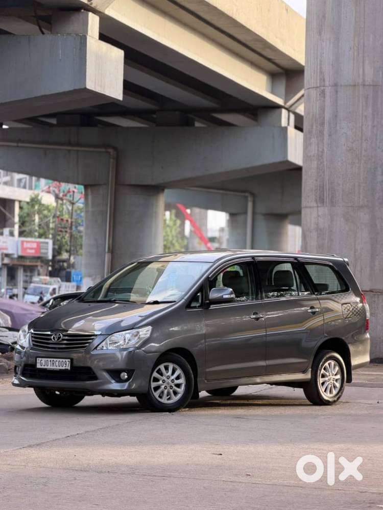 Toyota Innova 2.0 V, 2013, Diesel