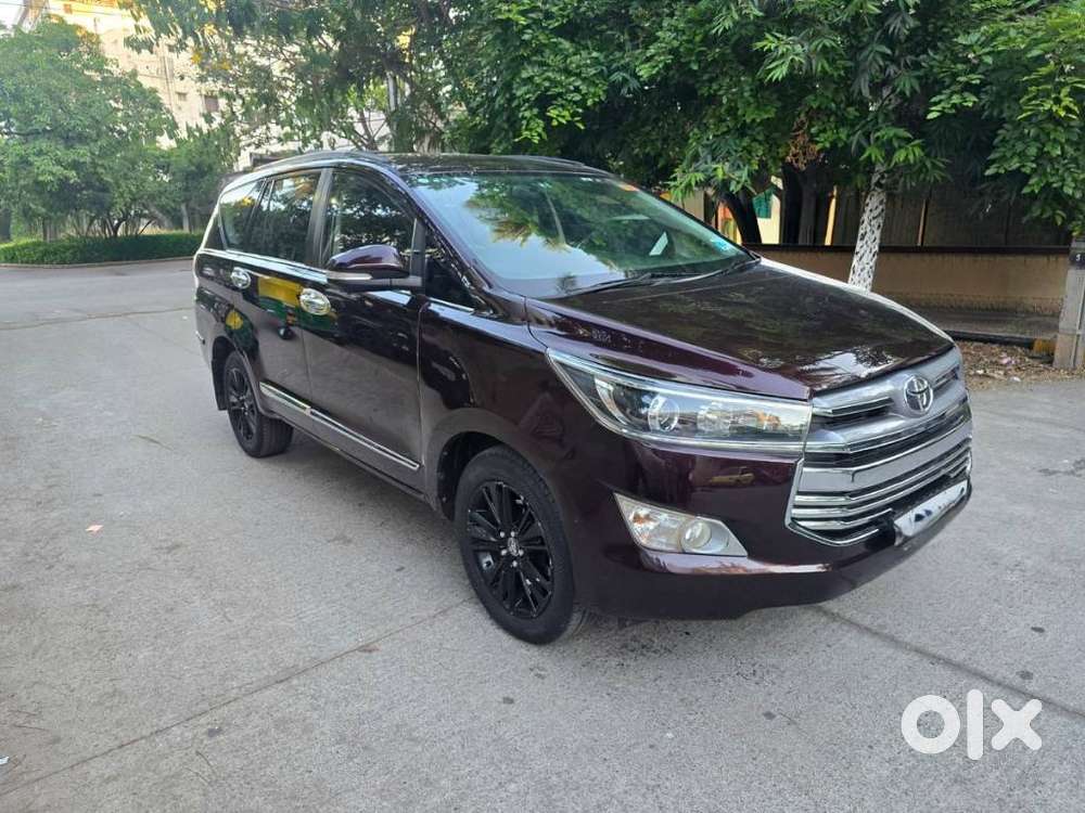 Toyota Innova Crysta 2.4 V 7 Str, 2017, Diesel