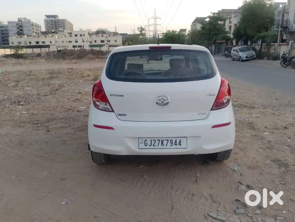 Hyundai I20 2013 Petrol 75000 Km Driven