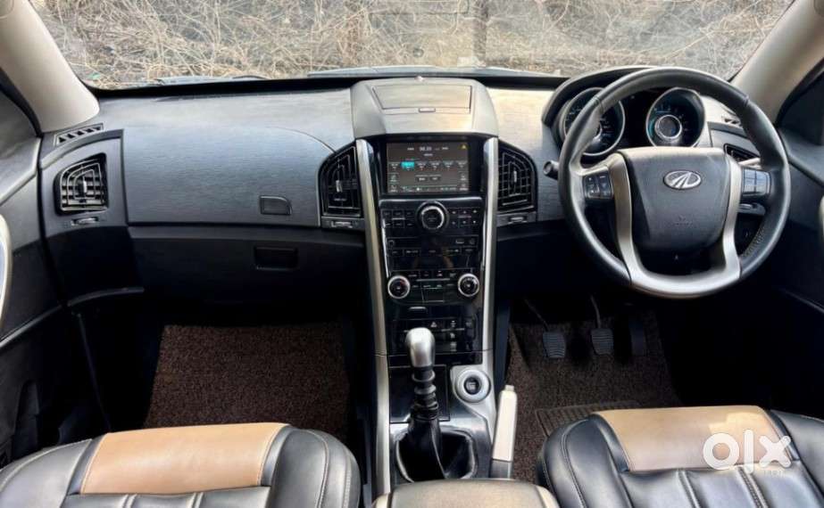 Mahindra Xuv500 W9, 2020