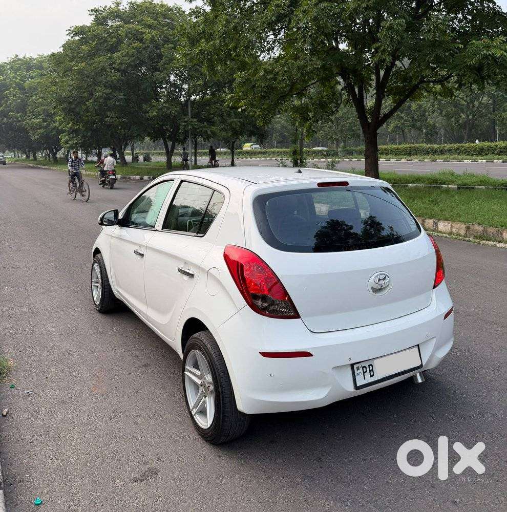 Hyundai I20 Sportz Option 1.4 Crdi, 2012, Diesel