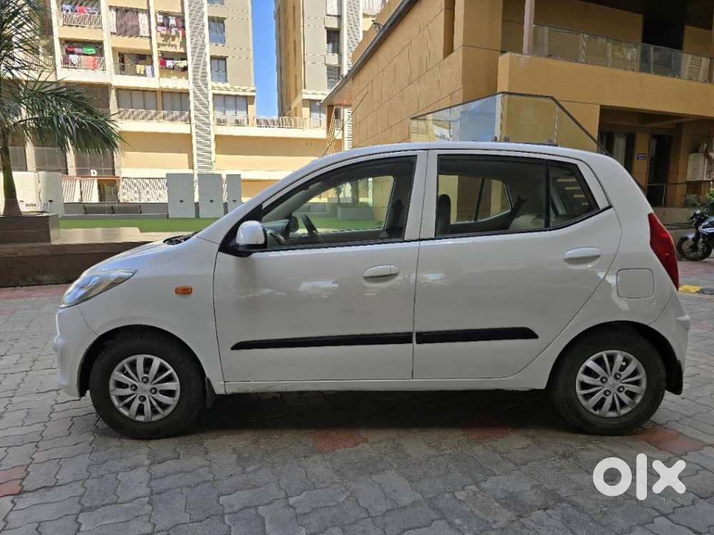 Hyundai I10 Sportz 1.1 Irde2, 2014, Cng & Hybrids