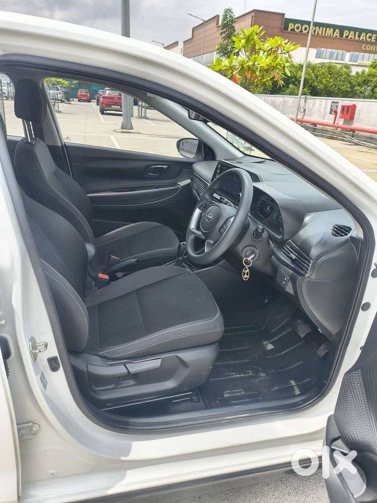 Hyundai I20 Sportz 1.2 Ivt, 2023, Petrol