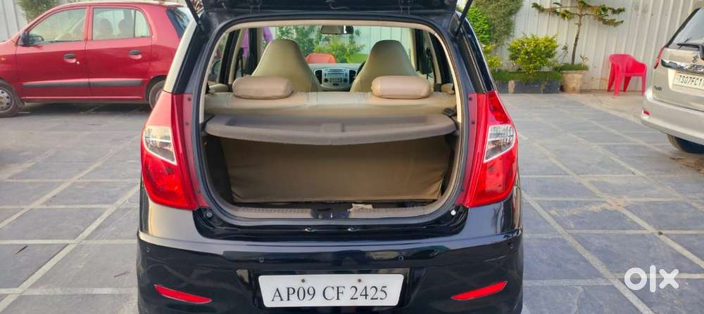 Hyundai I10 Asta Sunroof At, 2011, Petrol