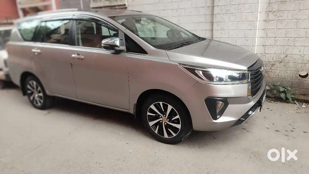 Toyota Innova Crysta Diesel 2022
