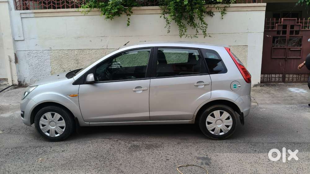 Ford Figo Petrol Zxi, 2012, Petrol