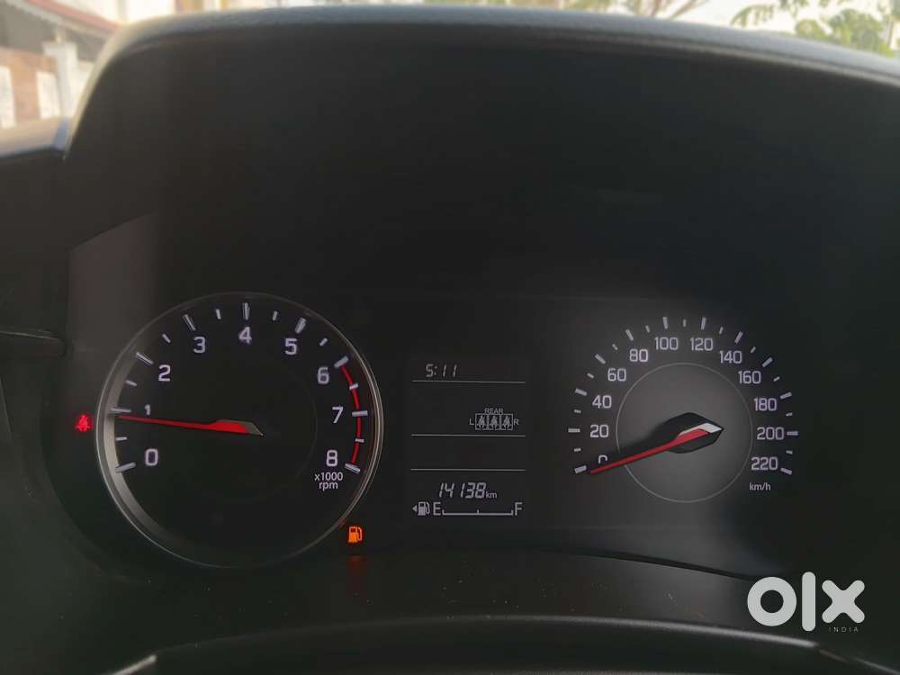 Maruti Suzuki Swift Vxi + Manual, 2024, Petrol