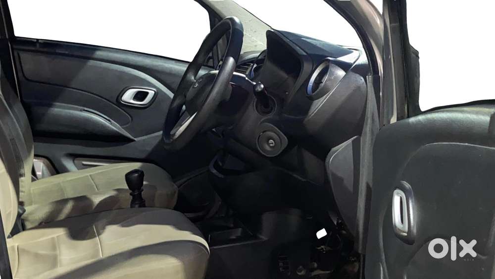 Datsun Redigo T Option, 2018, Petrol
