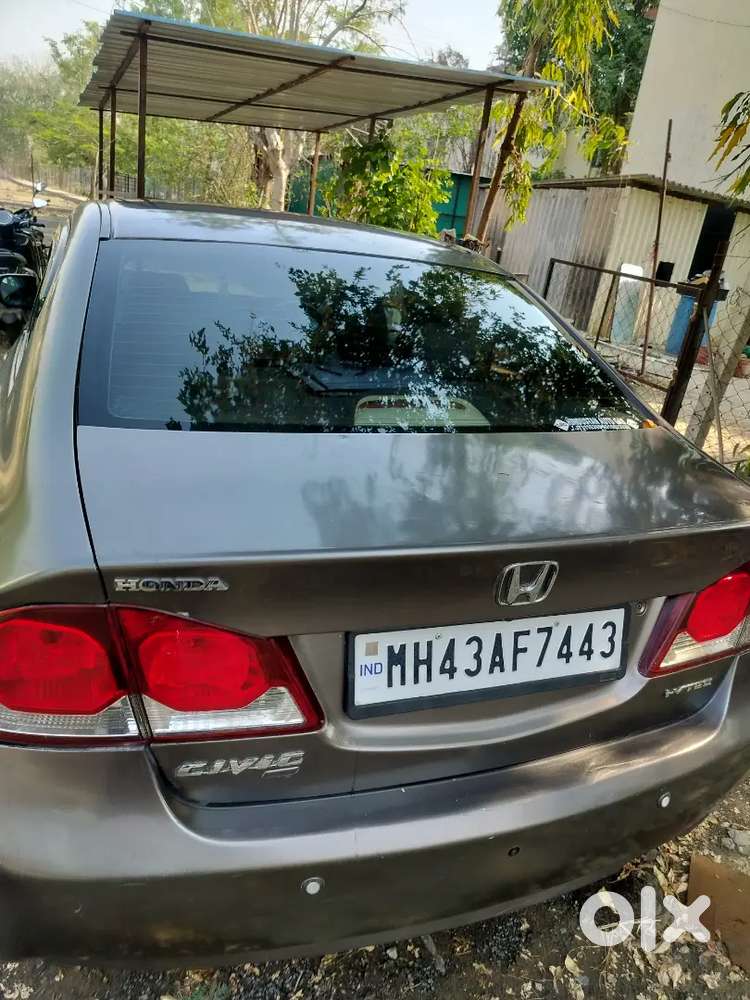 Honda Civic 2011 Cng & Petrol 65000 Km Driven, Sunroof,all Tyre New