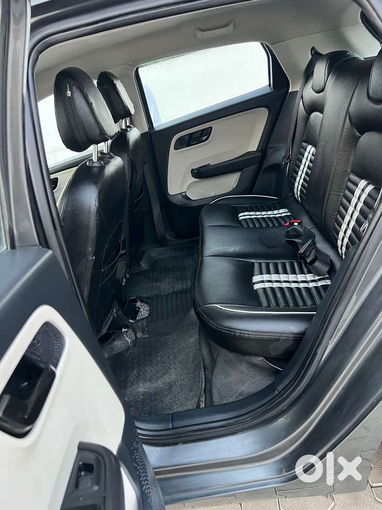 Tata Altroz 1.2 Xm Plus, 2022, Petrol