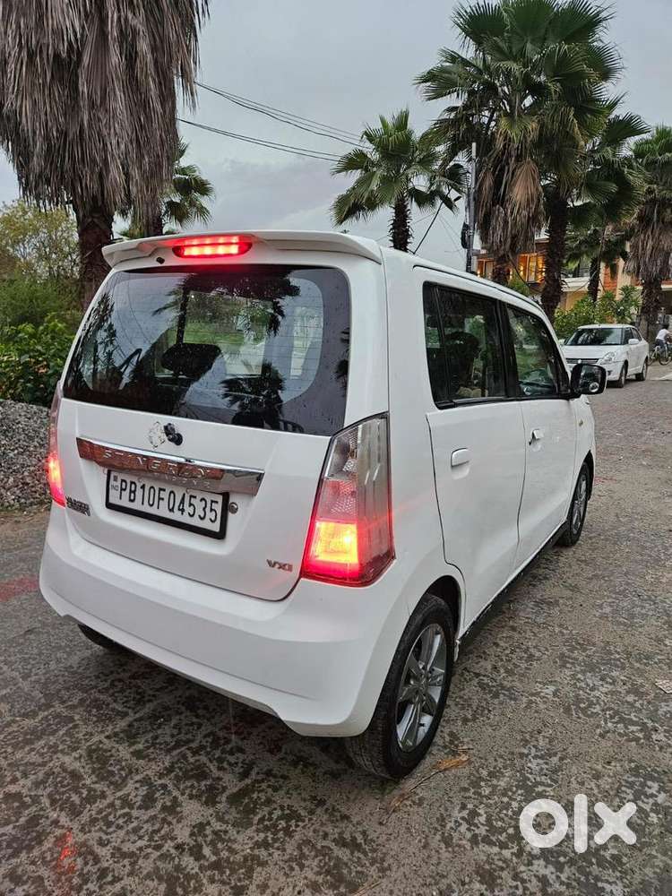 Maruti Suzuki Wagon R Stingray 2016 Petrol Well Maintained