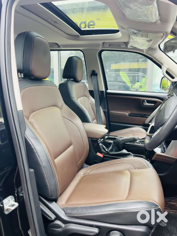 Mahindra Scorpio N Z8 Petrol At 7 Str, 2024, Petrol
