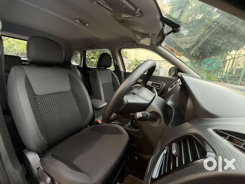 Maruti Suzuki Brezza Zdi+ Dual Tone, 2017, Diesel