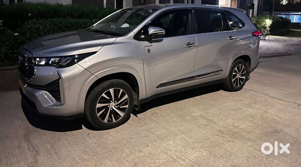 Toyota Innova Hycross 2.0 Gx 8 Str, 2023, Petrol