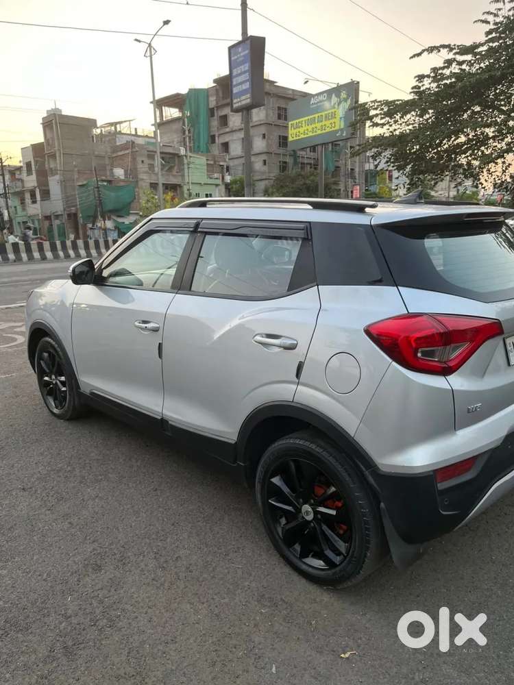 Mahindra Xuv300 W8, 2021, Petrol
