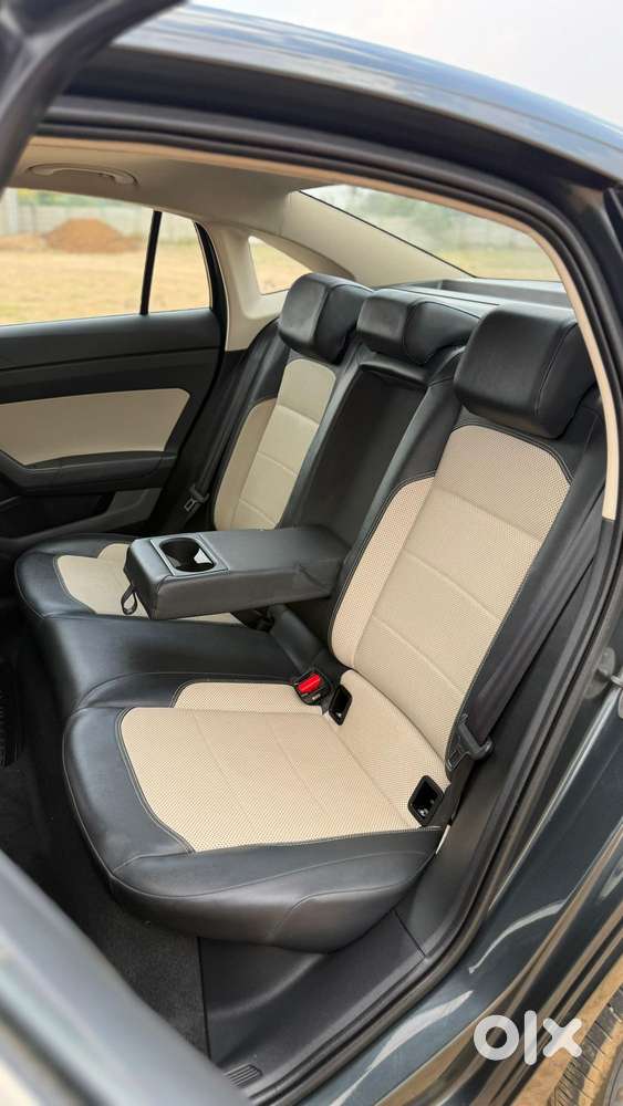 Skoda Slavia 1.0 Tsi Style At, 2023, Petrol