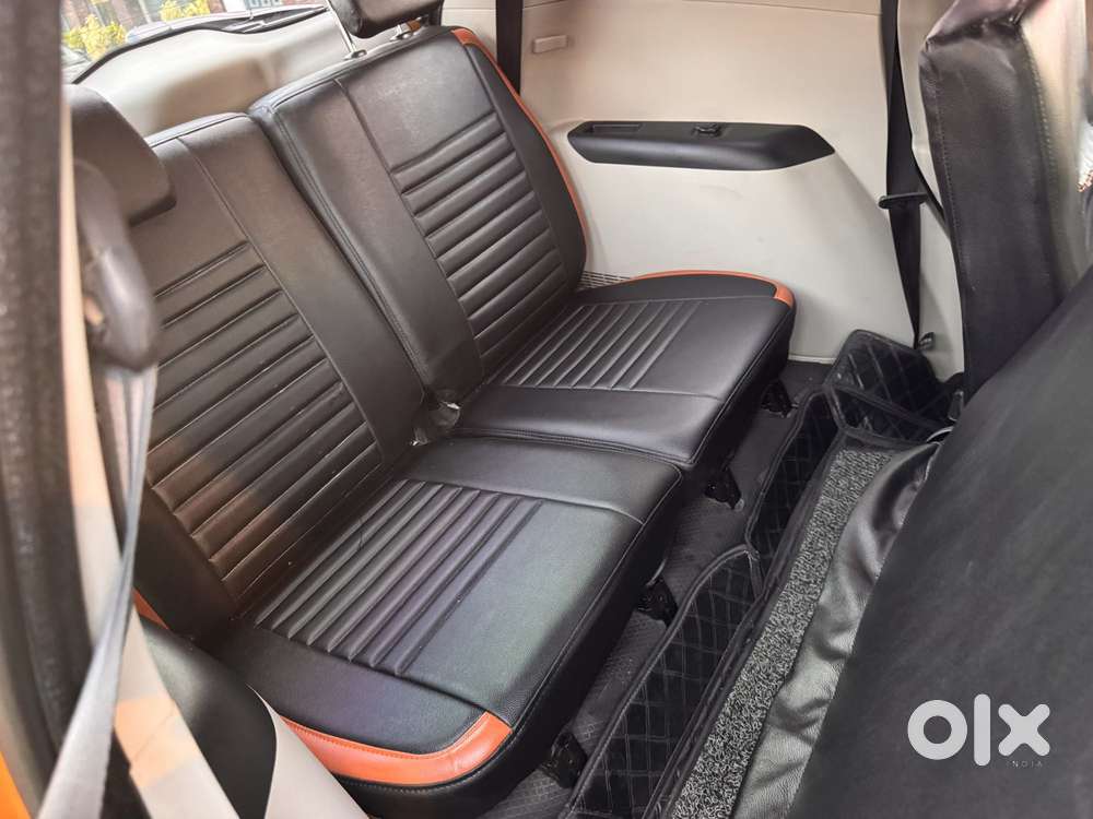 Renault Triber Rxz, 2022, Petrol