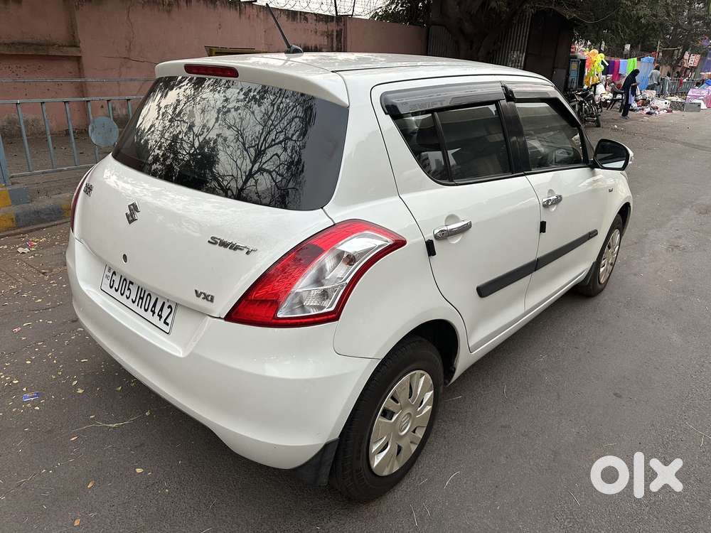 Maruti Suzuki Swift 1.2 Vxi (o), 2014, Petrol