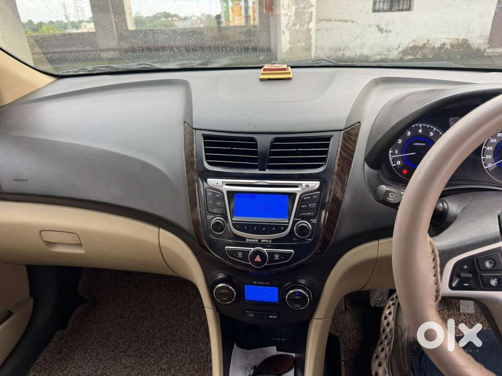 Hyundai Verna Fluidic 1.6 Vtvt Sx, 2013, Petrol